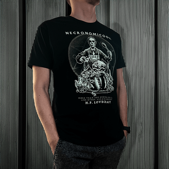 Koszulka z gotującym szefem kuchni Lovecraft-danie główne ośmiorniczka.