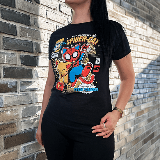 Zabawna koszulka z kocim superbohaterem dla fanów komiksów.