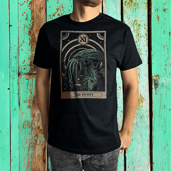 Koszulka z nadrukiem Cthulhu w stylu karty tarota – mistyczny motyw z horroru.